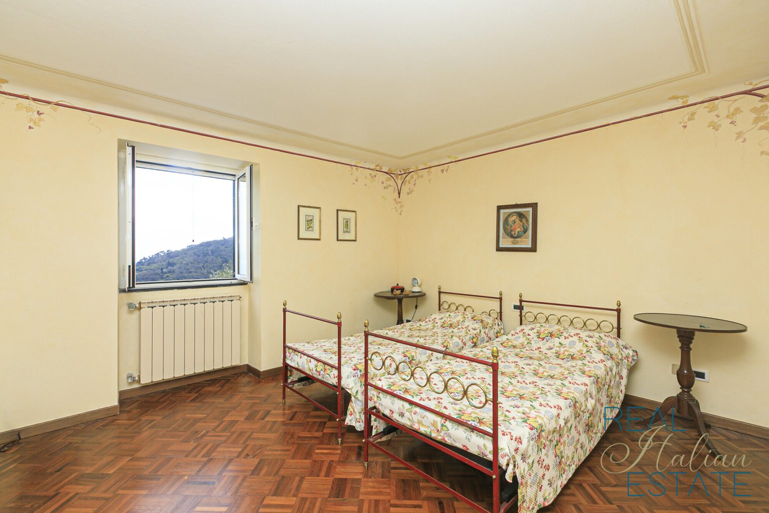 CAMERA N.2 (2)